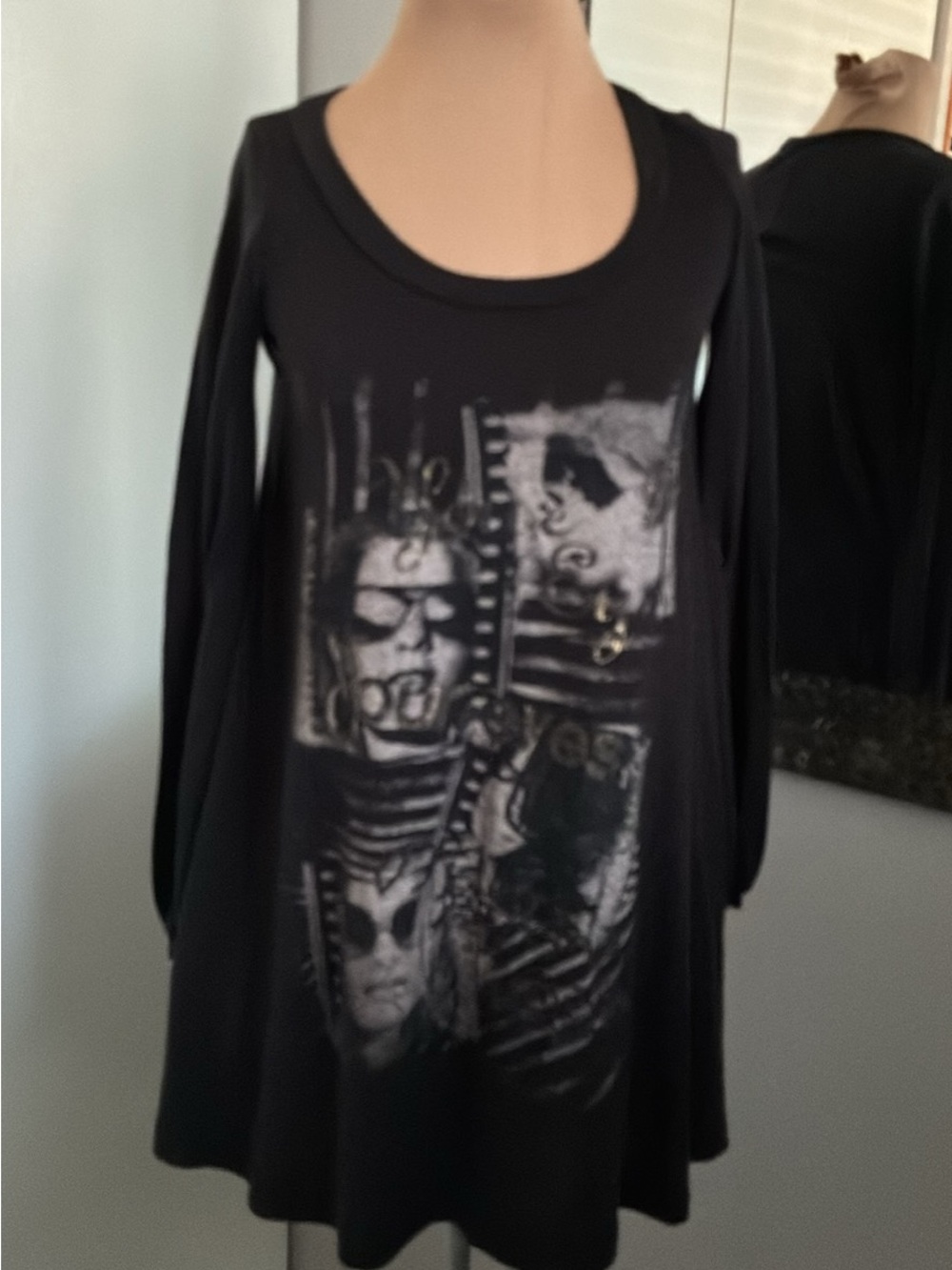 Double Zero Black Graphic Long-Sleeve A-Line Dress